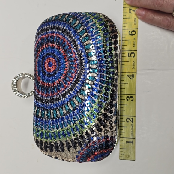 Multicolor Sequin Clutch Bag - Picture 11 of 12